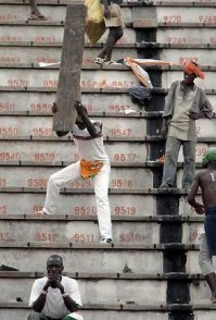 А вы сразу поняли, что происходит на этих фотографиях?