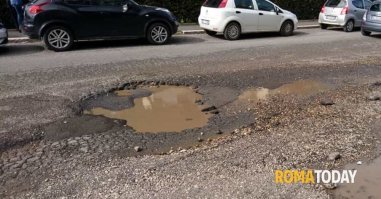 Не, ну ладно, это, допустим какая-то сельская дорога, а вот конкретно Рим: