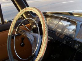 А вот тебе 412-ый.. Руль еще старый..