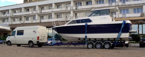 вот мой автобус(уже продан) 2,5 дизель, 83 лс, соточку легко, а с какой скоростью по Вашему нужно ездить и сколько лошадей для этого нужно?