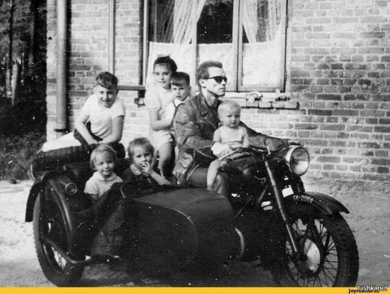 А ведь раньше простым мужиком был....