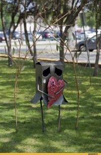 Так выглядит лопнувший блок цилиндров.  А железяки грустят.