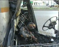 Ну а этот сгорел пристёгнутый. И ЧТО?



Е*ите мозг своей бабушке, ремень решает лишь в некоторых случаях. И это _Я_ решаю, убиться мне без ремня или сдохнуть, не смогя :) отстегнуться.