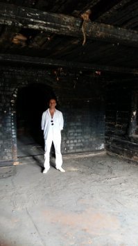 нашлось немного фото с прошлогодней поездки в Казань, так что добавлю. 
за качество прошу не пинать - пробую выложить в первый раз - сильно сжимал размеры.

Вообще храм очень интересный. Жаль что не был завершен. а после пожара (говорят что был намеренный поджог) вообще грустно - сильно пострадали внутренние помещения, центральный купол, сгорела почти целиком большая библиотека. когда я там был - храм постепенно восстанавливали на пожертвования туристов. ну и я не мог не оставить свою копеечку)