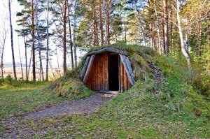 автор, как же ты шалаш упустил?!!!
Ленин летом в шалаше жил, без шалаша рассказ не полный
в Минусинске не забудь про музей Мартьянова;)