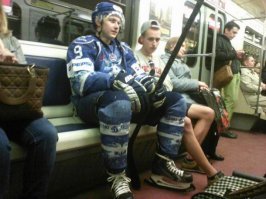 25 «забористых» фото из метро, способных вызвать удивление