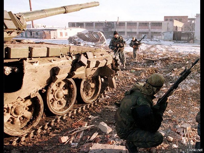 Пора группе Любе написать новую песню "Спасибо тебе Т-72-ка, за боевую молодость мою..."
Т-72 самый воюющий танк на сегодня .....
