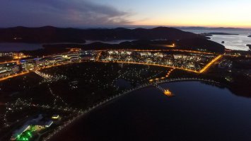 Чет Владивосток как-то серенько. Вот: