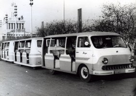 На таком "паровозике из Ромашково" довелось покататься по ВДНХ в детстве )