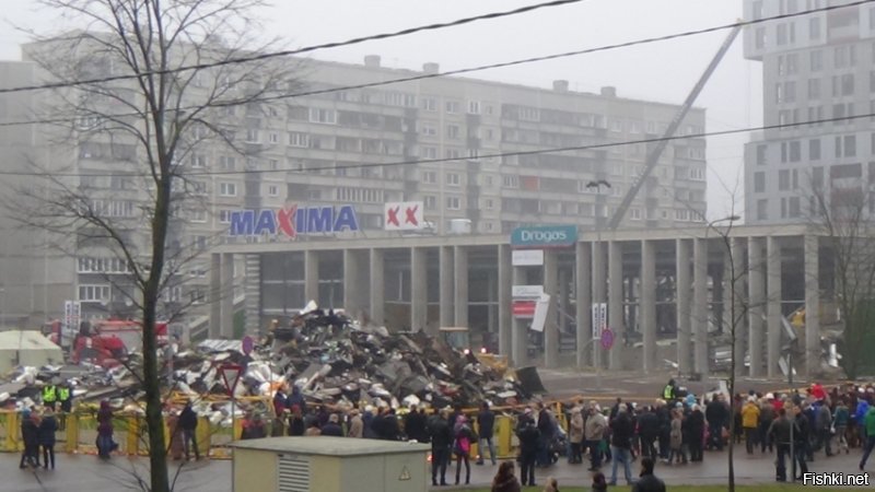 Ну не обязательно детей. Взрослые тоже сгодятся. Десятка три.