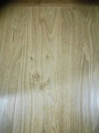 У меня на ламинате на каждой доске лицо толи медведя, толи собаки, типа, хаски. На каждой доске   застрял в текстурах