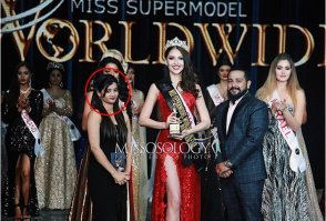 это выражение лица бесценно )))) ну а так все эти конкурсы сами знаете что - смотр породистых лошадок для дорогих конюшен