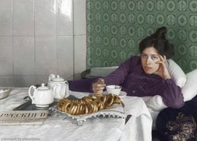 Я бы с ней попил чайку, в том времени