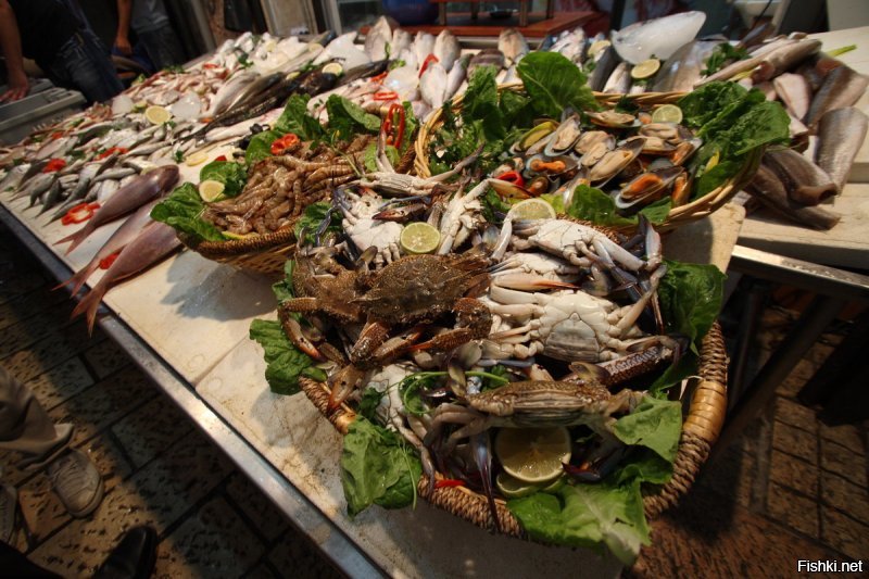 Рыбный базар В Акко, возле Хайфы.