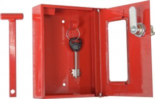 по поводу "замок в горящем кинотеатре" -у вас есть какая то достоверная информация? Например с брифинга СК?
Вот это -когда несут недоказанный бред ссылаясь неизвестно на кого -это и есть глумление над погибшими!
Достоверно известно, что на замок были закрыты аварийно-эвакуационные выходы (какие именно и сколько -неизвестно пока). По секрету скажу, что такие выходы когда закрыты на них стоит либо -магнитный замок, либо висит рядом маркированная коробочка -с ключом! И это не только у нас так! И на всеми либерастами горячо любимом Западе -точно так же!

Поэтому когда пишут -"аварийный выход был закрыт" - это правда , но не вся. А вот когда пишут -"все двери были закрыты!!!1! людей заперли и сожгли живьем!111!!!" -вот это и есть и глумление, и разжигание в чистом виде!