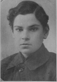 Этих великих не раскрасили.