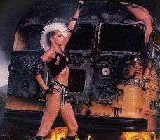 А Wendy O'Williams????