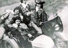 Как снимали известные фильмы: редкие фото со съемочных площадок