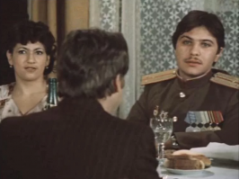 Ещё в крохотном эпизоде, там снялась дочь ,одного из братье Вайнеров, Аркадия. Написавших роман " Эра милосердия"который и лег в основу фильма. Наталья  Дарьялова стала известной телеведущей и в 90-е годы вела передачу  У всех на устах с Натальей Дарьяловой ,