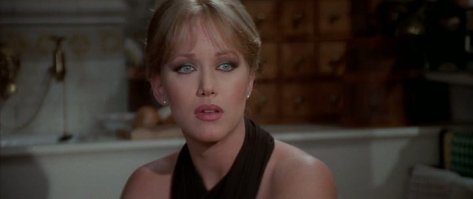 Тут тема не совсем раскрыта с девушками Бонда.
Вот например, вид на убийство.