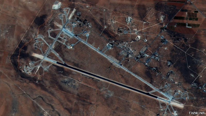 это прошлый удар 60 крылатых ракет. аэродром подскока через 4 часа был исправен. ни одного попадания в полосу. половина ракет не долетела. вся моща в гудок :-)