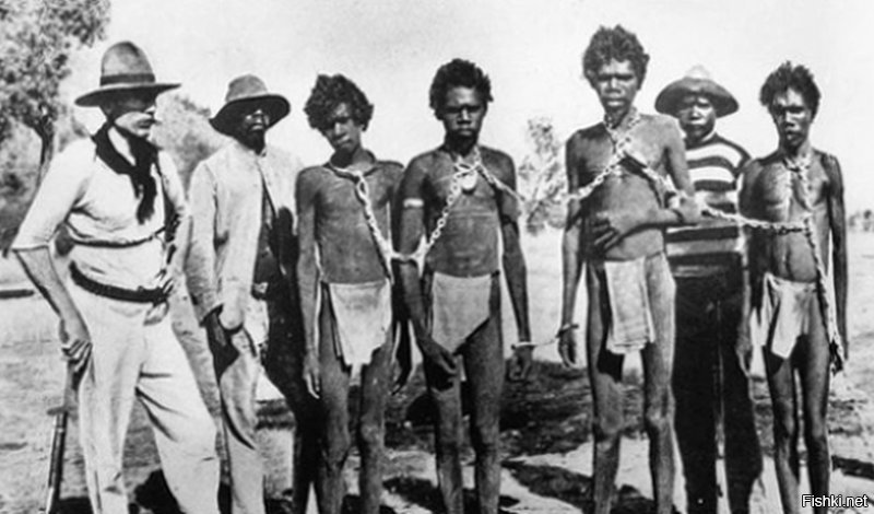 Аборигены Австралии протестуют, вспоминая трагедию "украденных поколений"