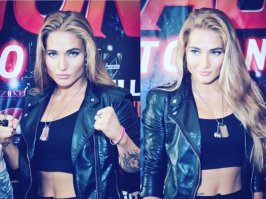 Екатерина Ковалева и Анастасия Янькова до и после боя.

Не бабское это дело.