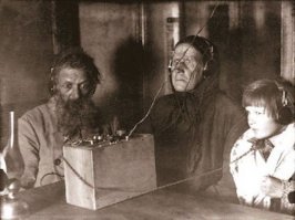 кто то знает где взять оцифрованный "оргинал" этого фото в хорошем разрешении? может что за иллюстрация и из какой книги?