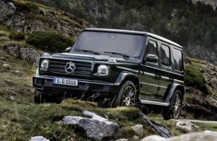 Почему тут отсутвует Porsche? Он вроде как тоже люксовый автомобиль. И если уже быть совсем честным, то Mercedes Benz G класс тоже стоило бы упомянуть. Я думаю то они не хуже упомянутого тут Ягуара и Альфа Ромео.