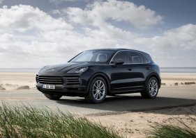 Почему тут отсутвует Porsche? Он вроде как тоже люксовый автомобиль. И если уже быть совсем честным, то Mercedes Benz G класс тоже стоило бы упомянуть. Я думаю то они не хуже упомянутого тут Ягуара и Альфа Ромео.