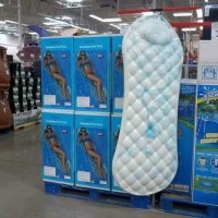 На таком матрасе (не дай Бог, конечно) кого-то зарезать - судмедэксперты оборжутся...