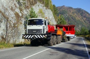 Tractomas TR 10x10 D100 - самый большой тягач в мире