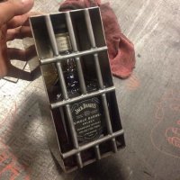 Перо по кафелю в помощь.