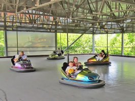 Первая в мире электрифицированная дорога для зарядки электромобилей открылась в Швеции