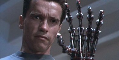 Терминатор в прошлом? Наверное искал предков Джона....