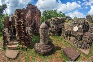 не совсем башня но тоже заброшенный..
