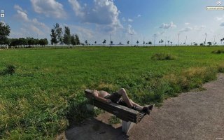 О ,прикольно,парк 300-летия в Питере ,рядом с моим домом,только не понятно одно,машины туда не пускают,как?)))