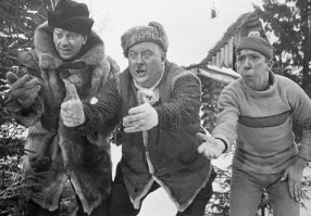 Самогонщики - снят в 1961 году. если мне не изменяет память,то это дипломная работа айдая...