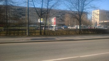 Видел этого клоуна попозже...