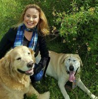 Они все трое так похожи. Родня прям какая-то