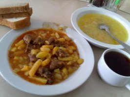 и <<у меня есть позитивный опыт нашей медицины>>
инфаркт, 
скорая, сбившая давление,
больница с неудобными кроватями, но нормальной едой с добавкой,
сделавшая все анализы, холтер и узи,
кардиоцентр с хорошими кроватями, едой, палатой на двоих с телевизором,
с коронарографией и стентированием, после которого помолодел на 20 лет,
через год (в 2017) контрольная коронарография

хочется сдохнуть ... медицина не дает