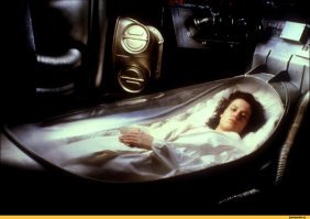 Как только ни спали люди от древности до наших дней