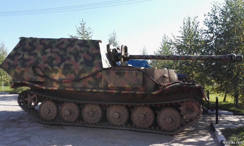 У соседа на даче Т-34, Федя, а во дворе Штуг и ПэЗэшка )