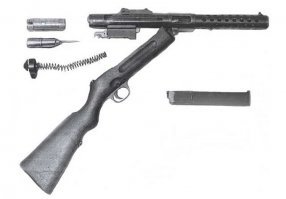 МР-28 Хуго Шмайссера - ничего не напоминает? Может ноги отсюда растут? Иногда знаете инженерная мысль на фоне доступных знаний в разных странах и без копирования может идти примерно одним и тем же путем.