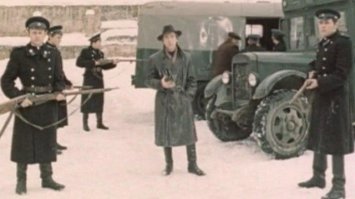 Собаки сутулые, или кому не стоит рекламировать спортивную одежду