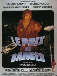 Цена риска (фильм, 1983)
фильм снят по рассказу Роберта Шекли..
по всему СССР фильм показывали в кинотеатрах.. 
а через несколько лет появилась пародия( по другому и не назовёшь) - Бегущий человек с Арни..
оказывается в литературе то же 3,143дят идеи наглухо..
 Бегущий человек  (англ. The Running Man, 1982)   фантастический роман Стивена Кинга (под псевдонимом Ричард Бахман).
Основную идею и сюжет для своего романа Стивен Кинг взял у Роберта Шекли   из повести  Премия за риск  (англ. The Prize of Peril, 1958).