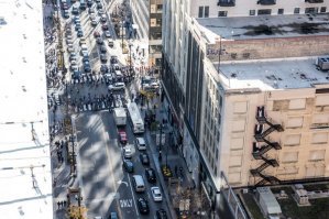 Автор а Нью-Йорк то каким боком попал сюда? ты хоть проверяй фото