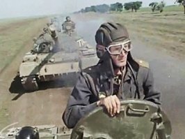 Советские комбаты 1983 года то же!
И даже Братья по оружию недоумевают!