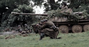 Советские комбаты 1983 года то же!
И даже Братья по оружию недоумевают!