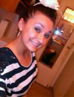 Ну как же, так не бывает, чтобы села прсрать и не сделала сэлфи, ведь эй это так важно..... 
Не понимаю почему у некоторых ТПшных прям маниакальеая тяга к сортирам и унитазам, кем они бвли в прошлой жизни?